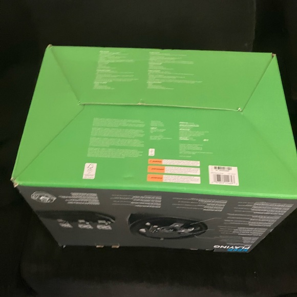 Logitech G920 Xbox Racing Wheel Set - Picture 4 of 6